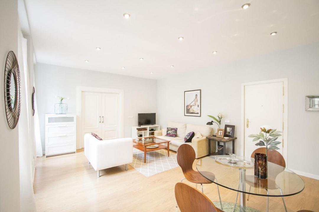 1 Bedroom 1 Bathroom Furnished - Sol - Bright Refurbished - Mintystay Apartamento Madrid