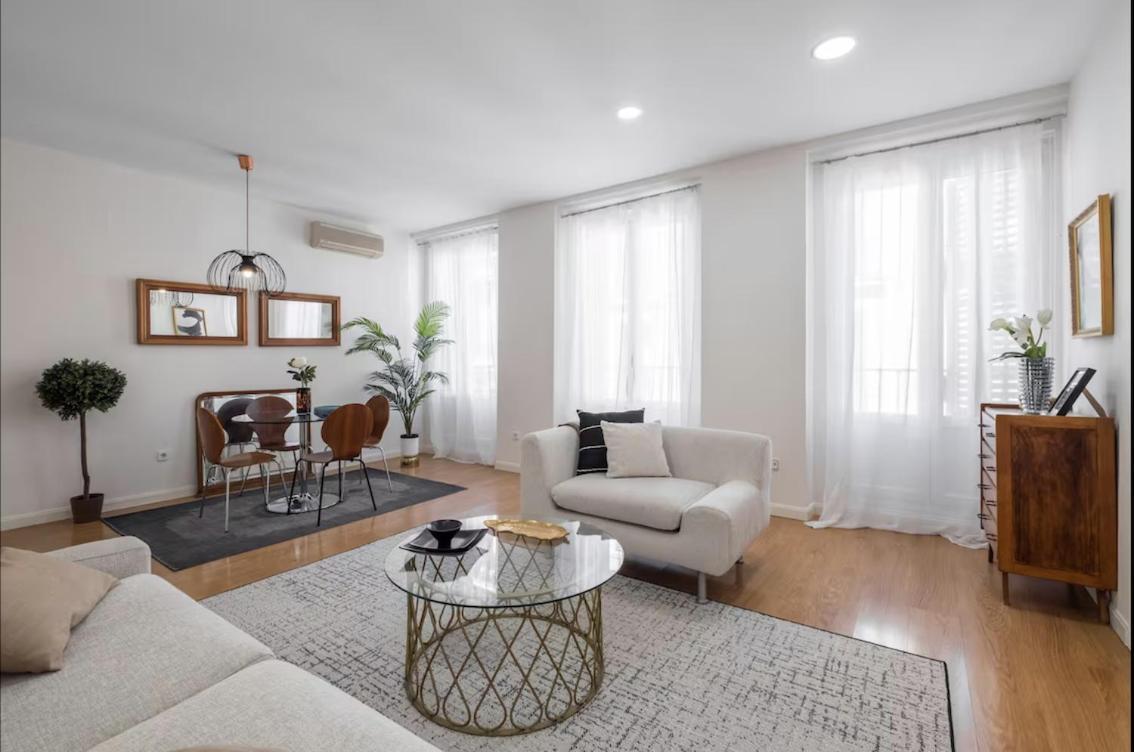 1 Bedroom 1 Bathroom Furnished - Sol - Bright Refurbished - Mintystay * Madrid